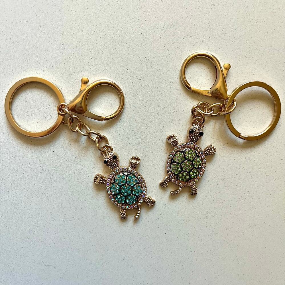 Bag Charm KEYCHAIN Sea Turtles with Rhinestones, Blue or Green, BUYER CHOOSES 1 - Picture 3 of 4